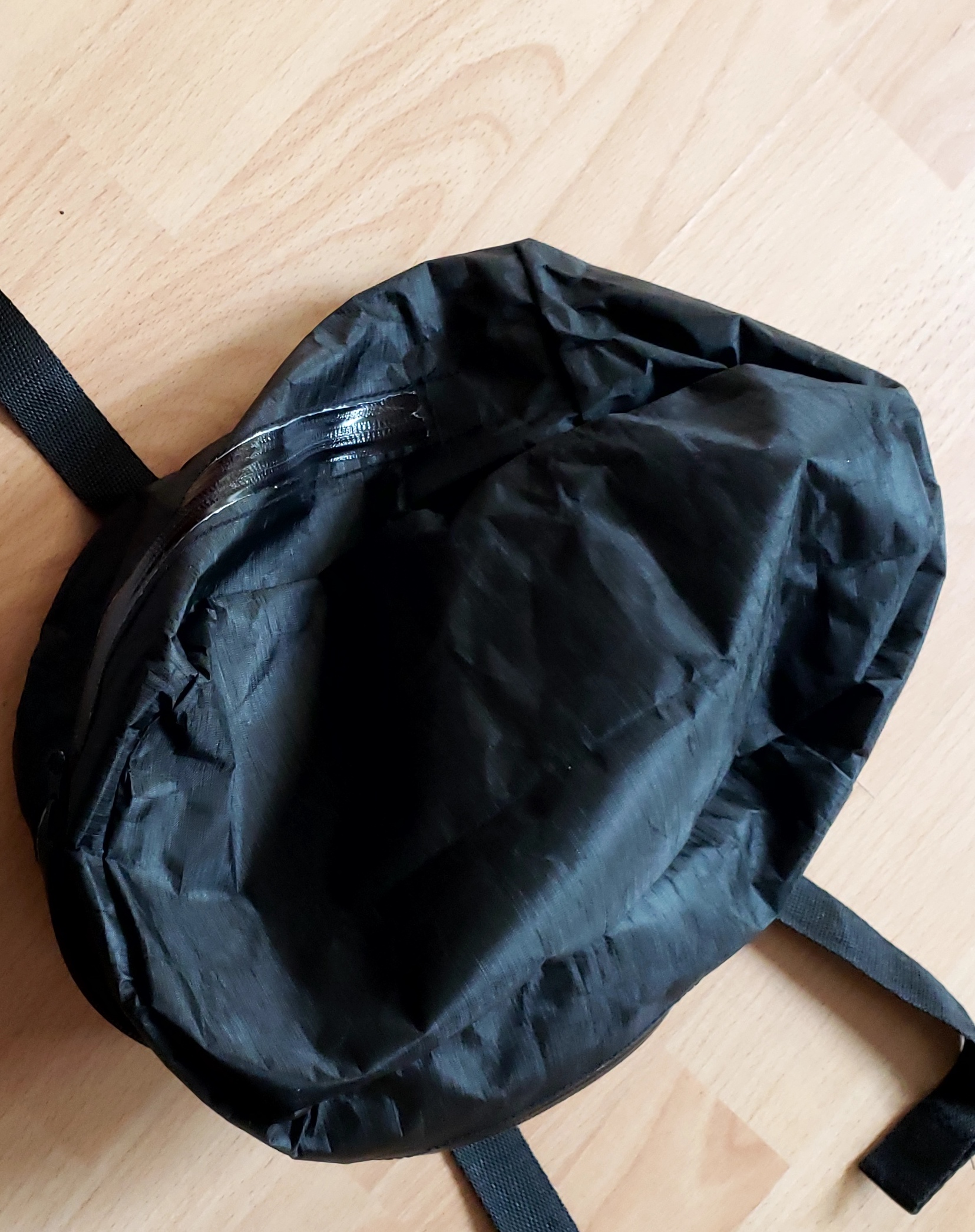 DCF Crampon Bag - Image 3